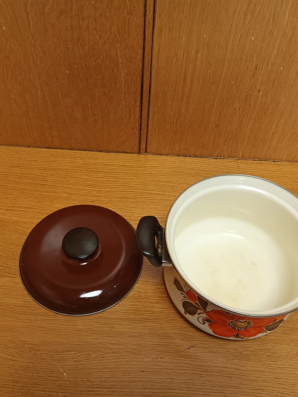 Enamel Stock Pot with Floral Design - Orange & Brown